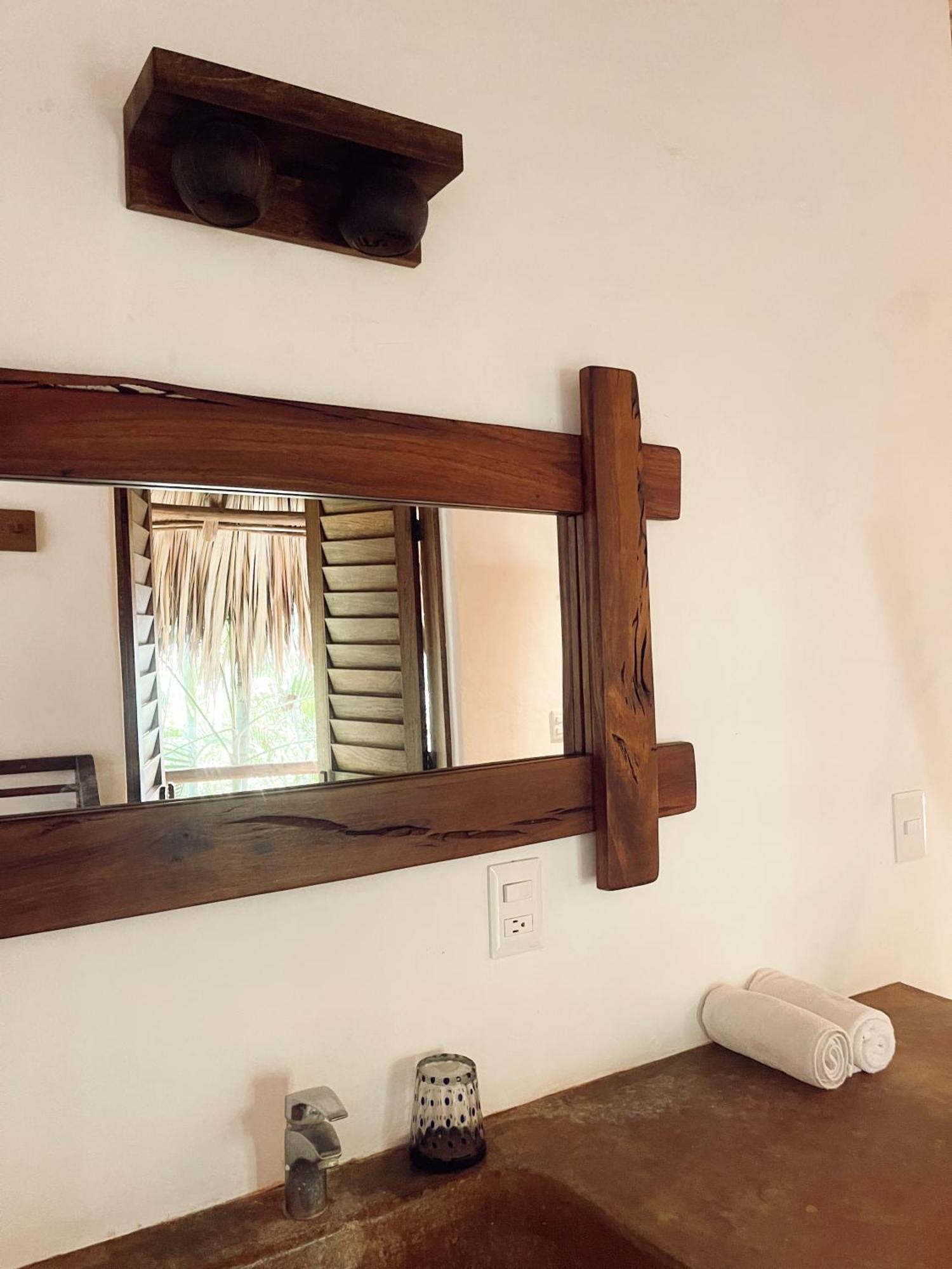 Hotel Descalzo Spa Zipolite Exteriör bild