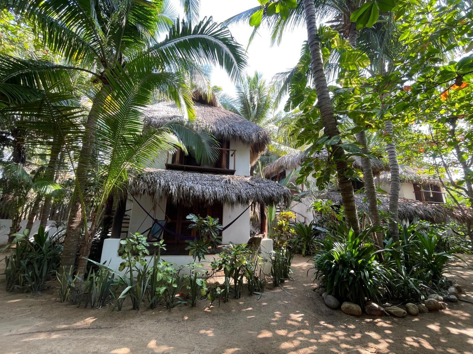 Hotel Descalzo Spa Zipolite Exteriör bild