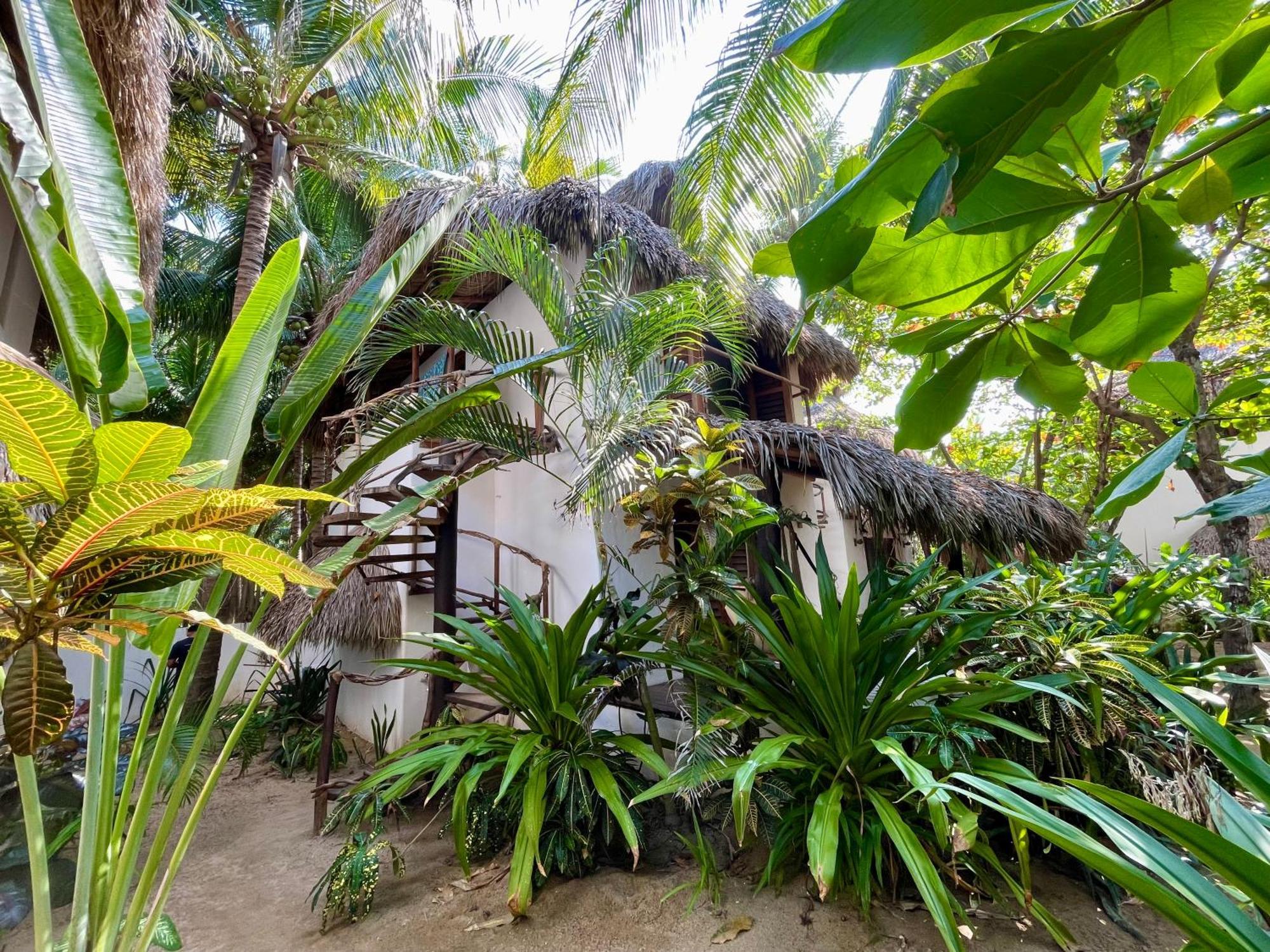 Hotel Descalzo Spa Zipolite Exteriör bild