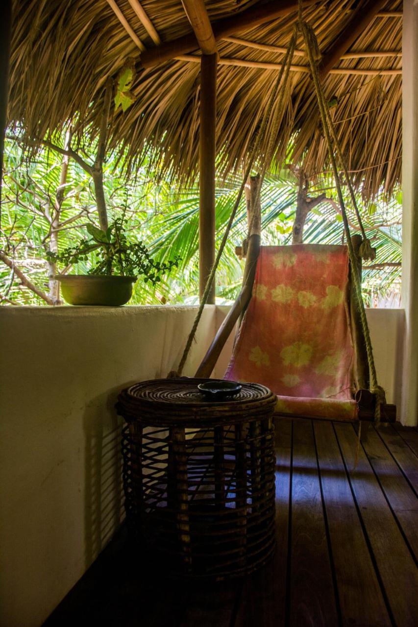 Hotel Descalzo Spa Zipolite Exteriör bild